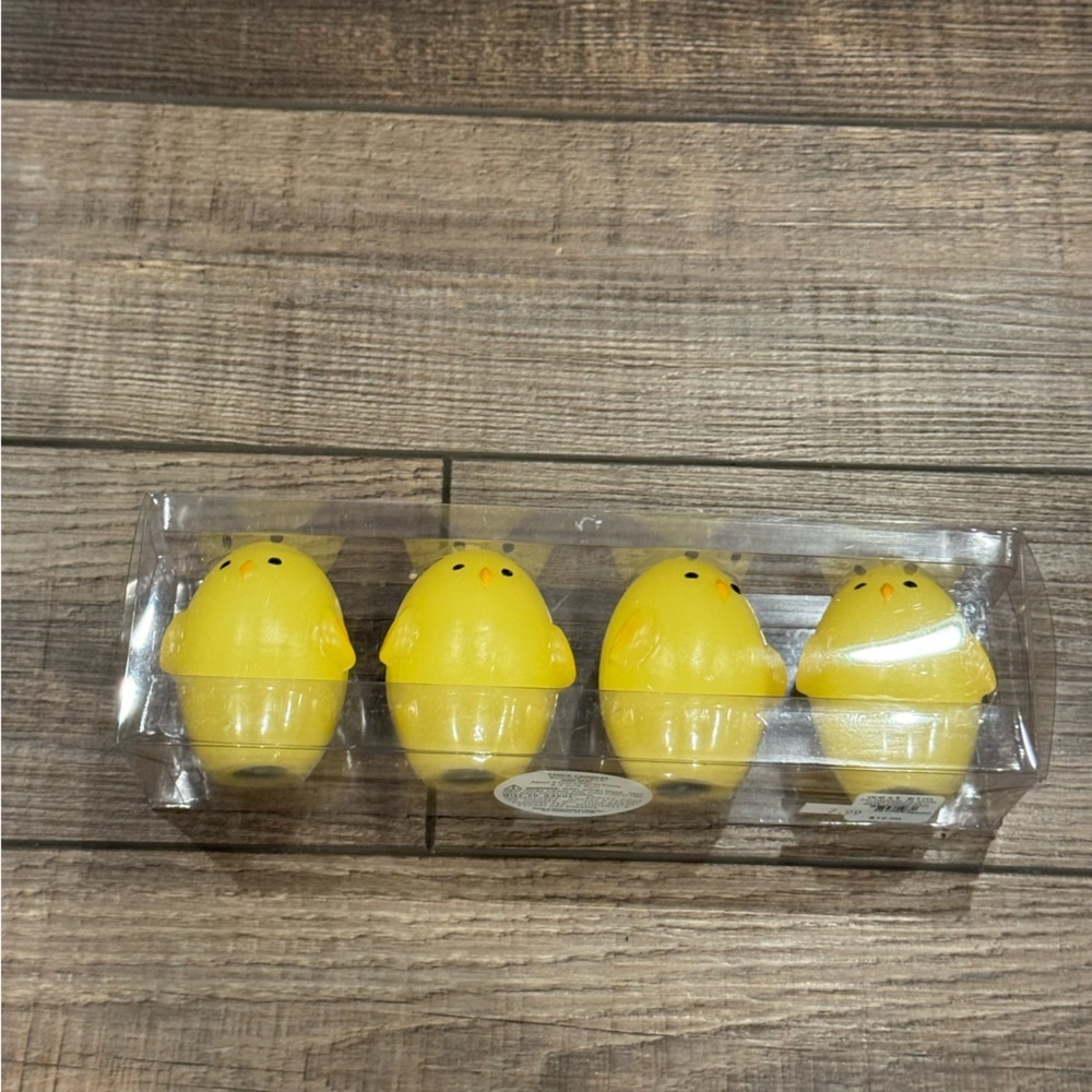 Vintage West Elm Easter Chick Candles Pack of 4 New Made in Hong Kong